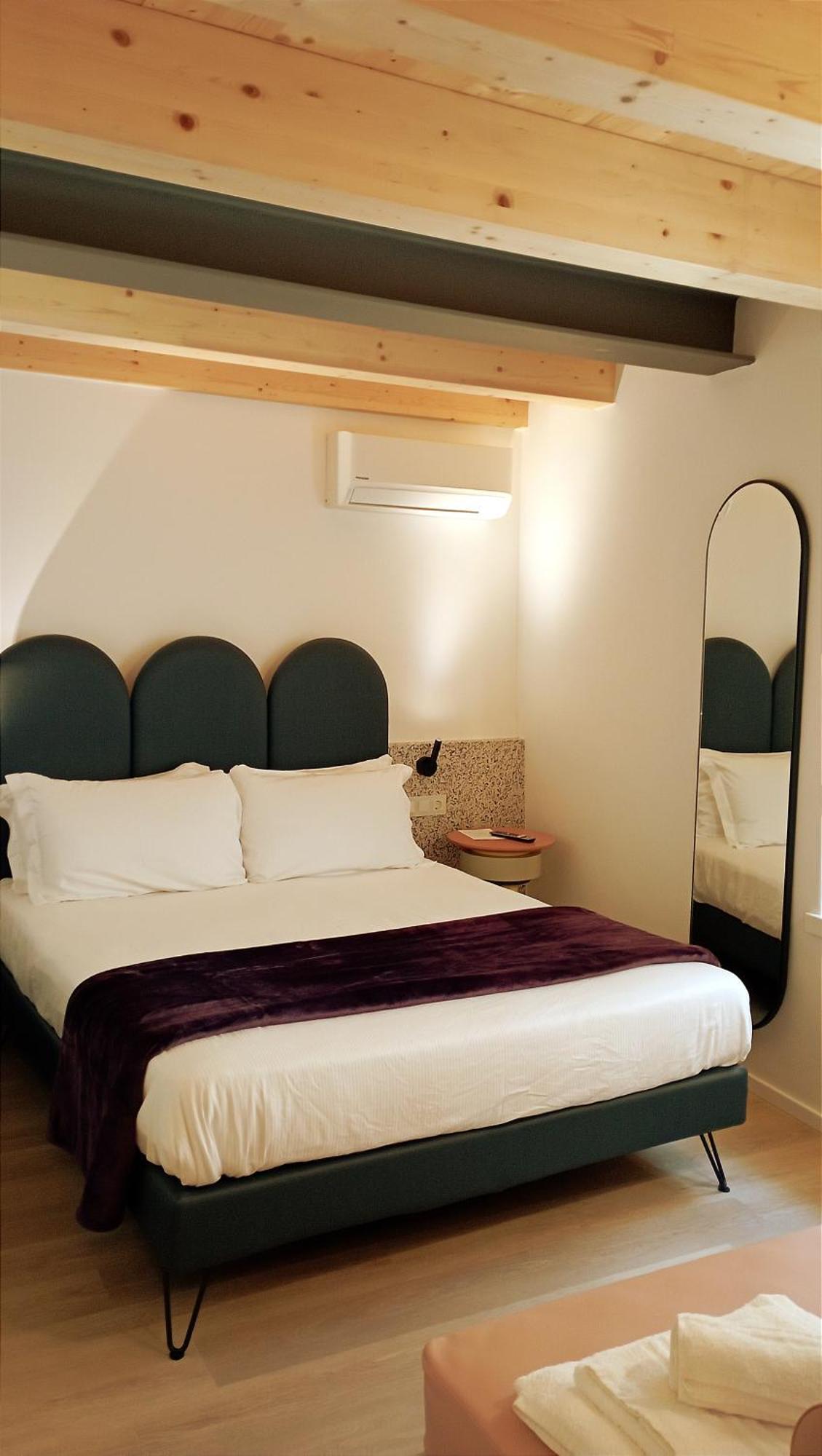 לינה וארוחת בוקר ארקו Relais Sant'Anna חדר תמונה